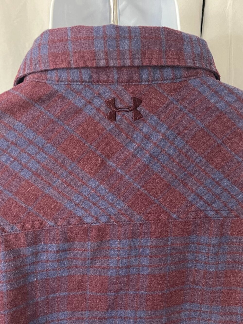🔷 Under Armour Men's Blue Burgundy Plaid Lightweight Flannel Shirt XL 🍂 EUC